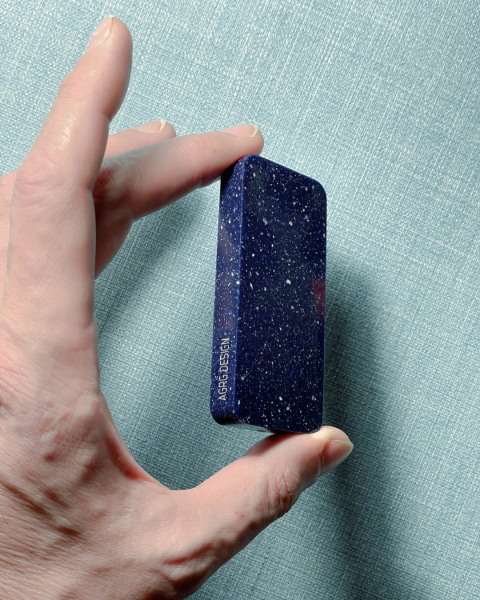 Считыватели OSDP AGRG® AXI 6 CUSTOM из камня.