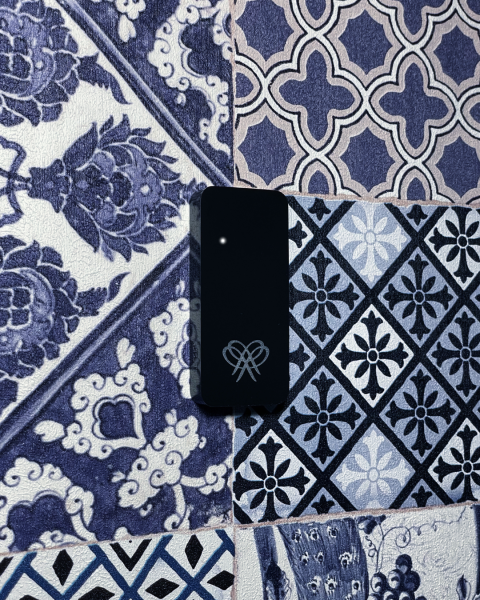 Мультиформатные считыватели СКУД из камня AGRG® AXI 2 CUSTOM в цвете "Имперский черный"для любой СКУД.